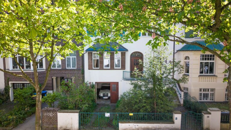 Stadtvilla im Philosophenviertel mit attraktivem Entwicklungspotenzial