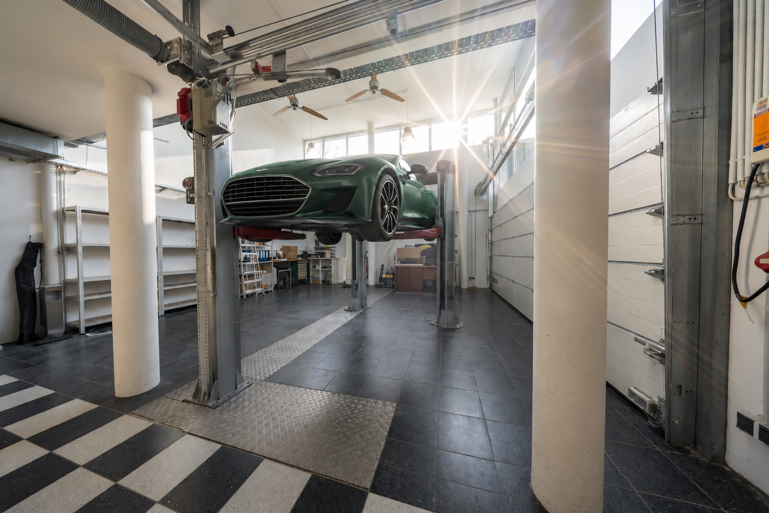 Immobilie für Auto-Enthusiasten(2)