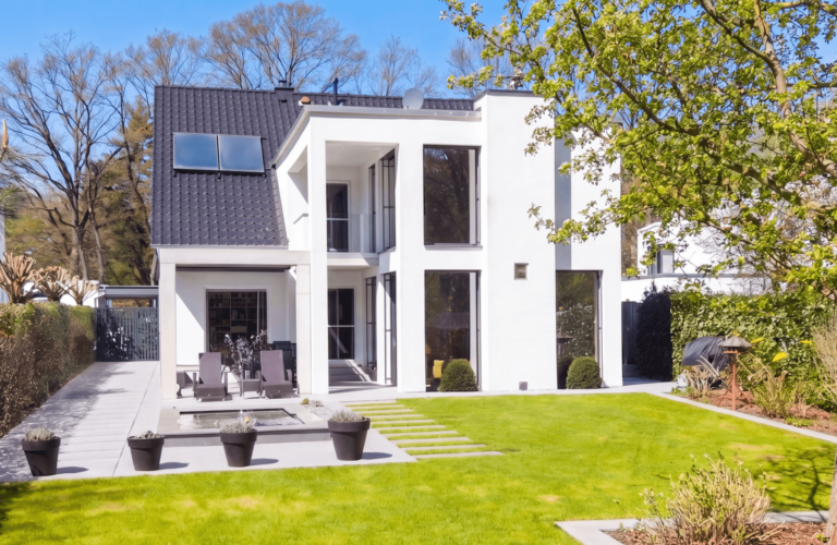 Exklusives Architektenhaus in Bestlage am Naturschutzgebiet
