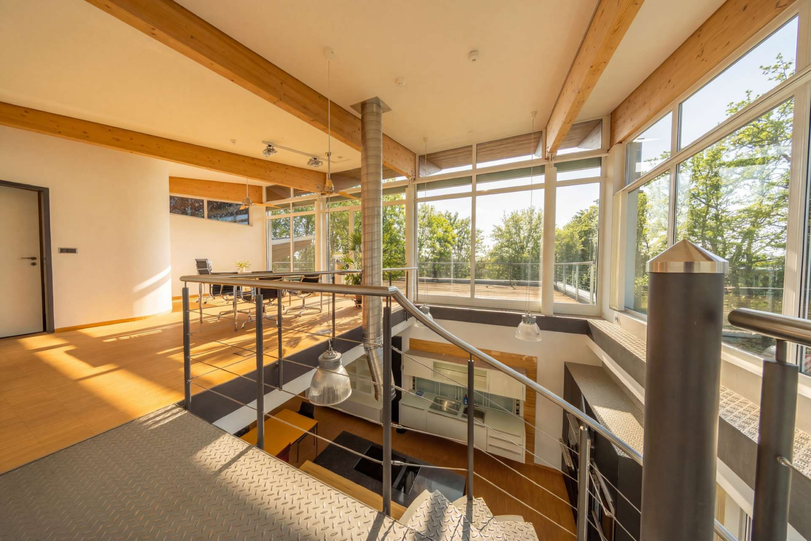 Studio Penthouse