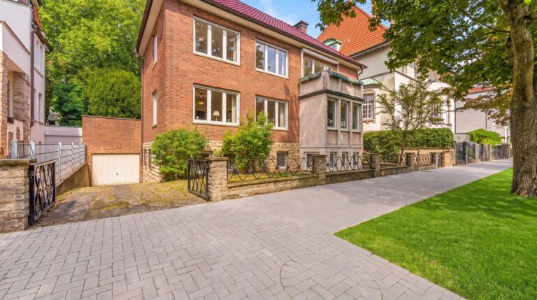 Freistehendes Einfamilienhaus im Zooviertel